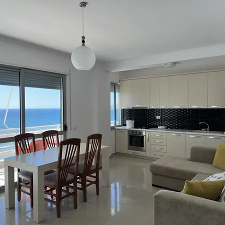 White Sea View 2 Apartment
