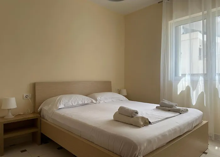 Apartamento White Sea View 2 *