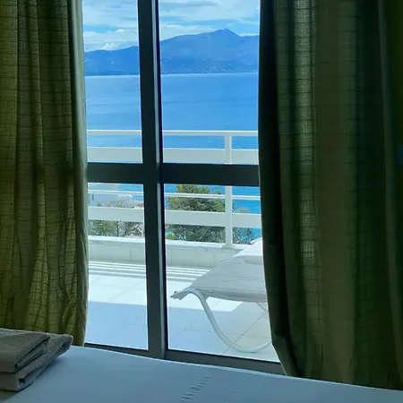 White Sea View 2 סרנדה