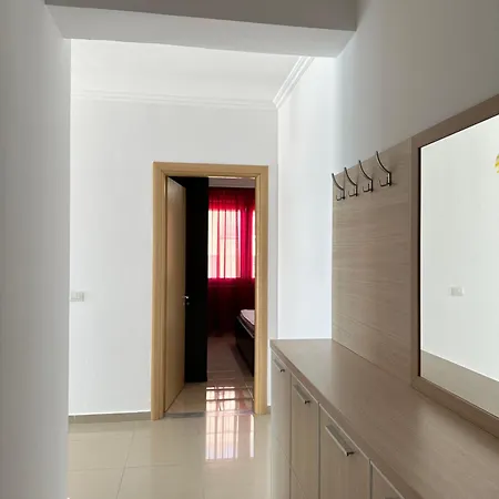 Апартаменты White Sea View 2