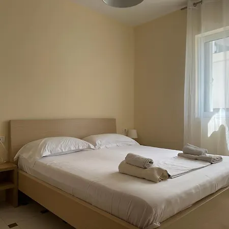 아파트 White Sea View 2 *