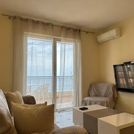 White Sea View 2 *