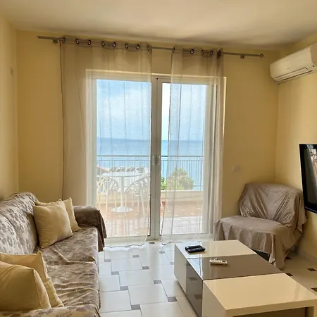 White Sea View 2 * סרנדה